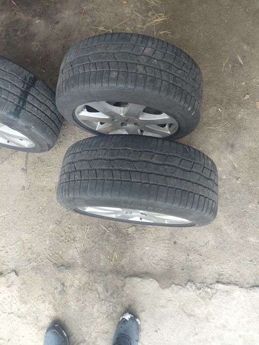 Opony zimowe z alufelgami  od Audi a6