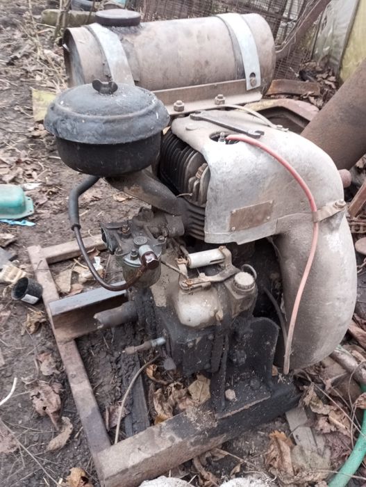 Двигун бензиновий на мотоблок , працею добре