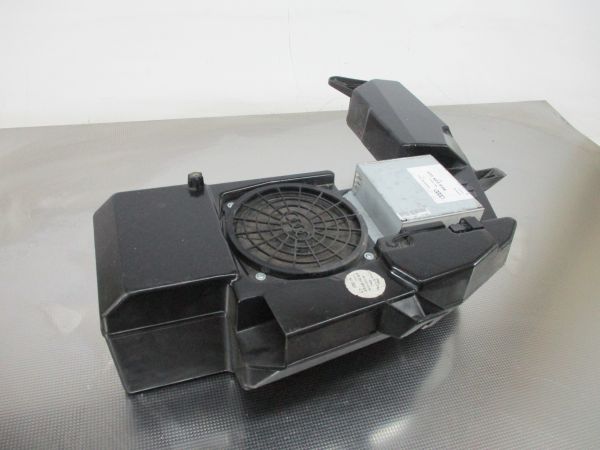 Coluna de som AUDI A4 (8E2, B6)