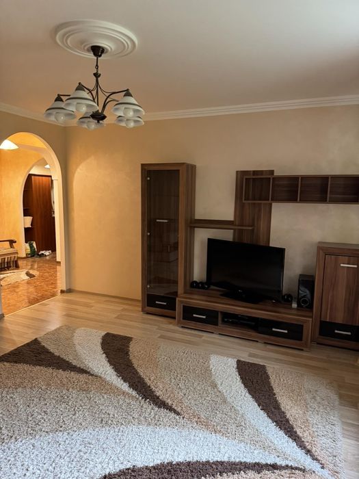 Сдам 1-о комнатную квартиру в центре