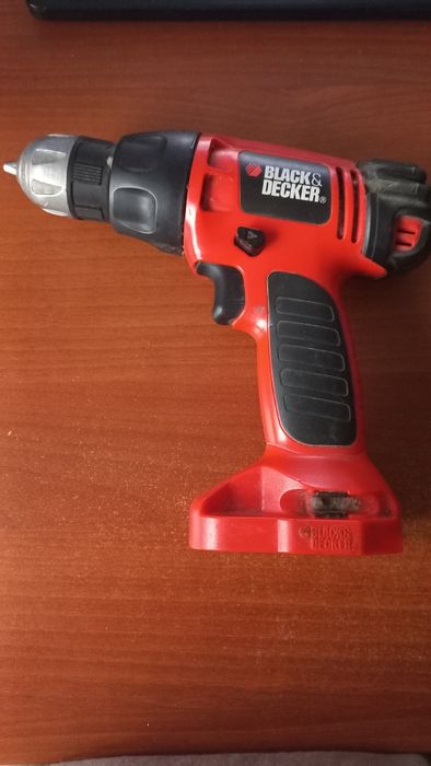 Wkrętarka Black & Decker 12v  ( sam pistolet)