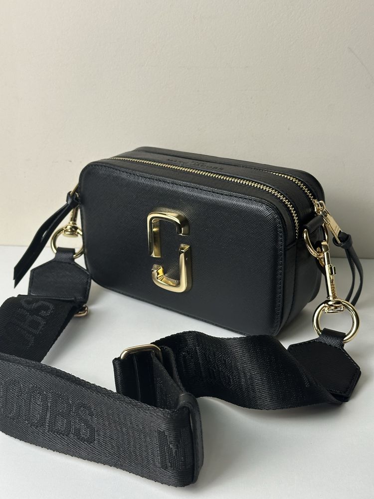 Czarna torebka damska kuferek Marc Jacobs Premium MJ w pudełku
