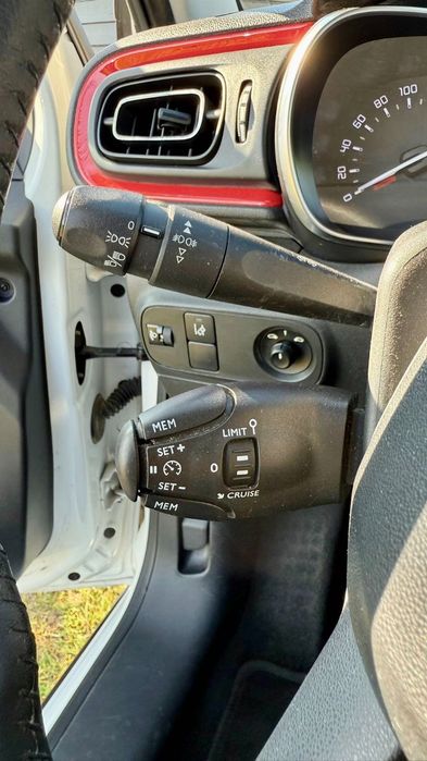 Citroen C3 1.2 SHINE 53.000 Kms