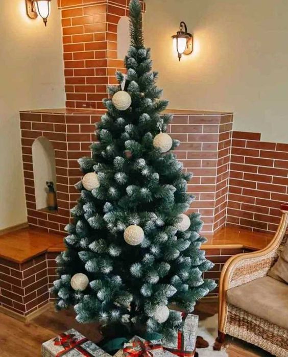 Елка искусственная Снежная Королева Ялинка зелена засніжена штучна