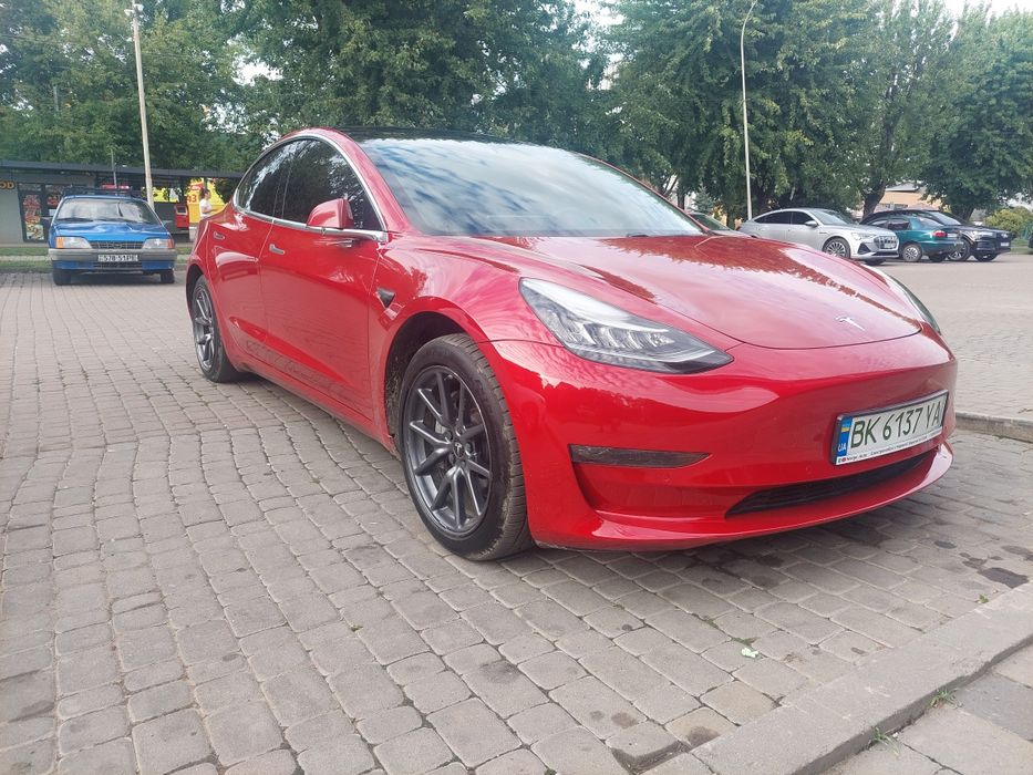 Продам TESLA model3 LR