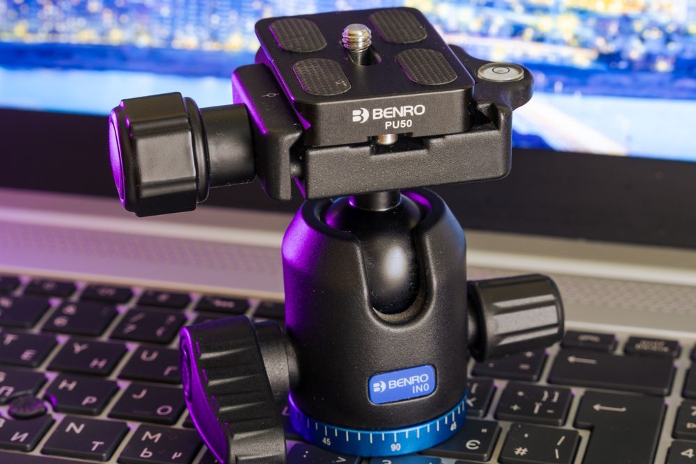 Штативная головка Benro IN1