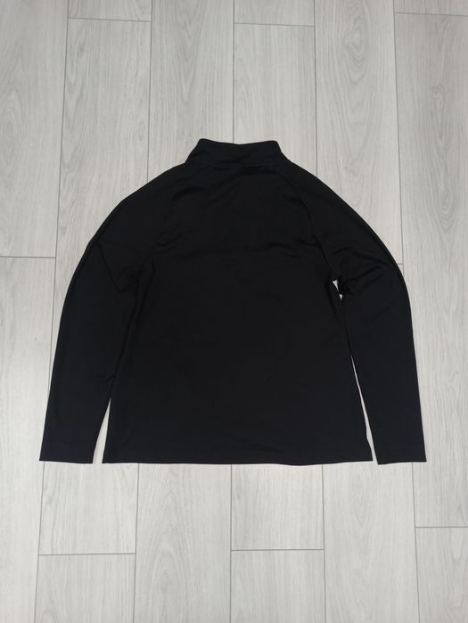 Продам тренувальну кофту Gymshark