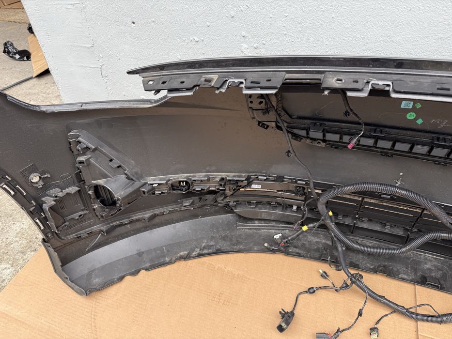 Polestar 2 zderzak przód przedni