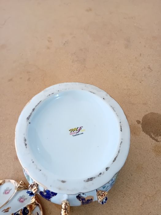 Procelana pintada à mão Myrtus