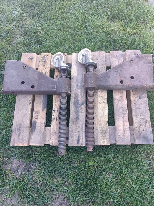 Wałki i rury stalowe różne typy