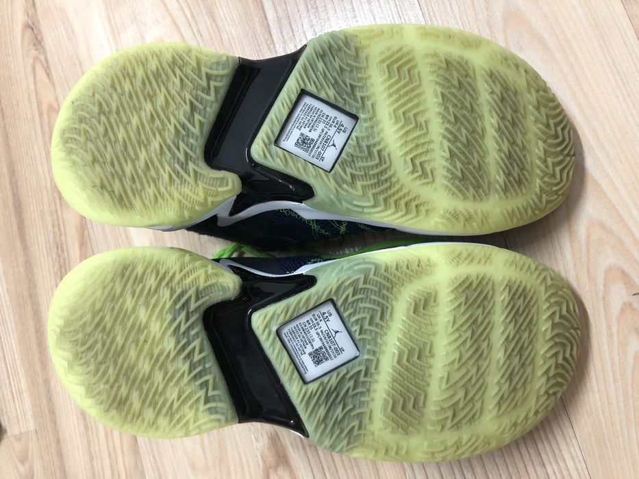 NIke air JOrdan  why  not zero.3