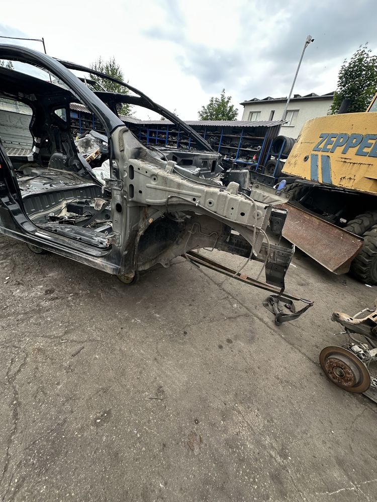 Ćwiartka przód Qashqai J10 lewa prawa podłużnica Nissan Qashqai J10