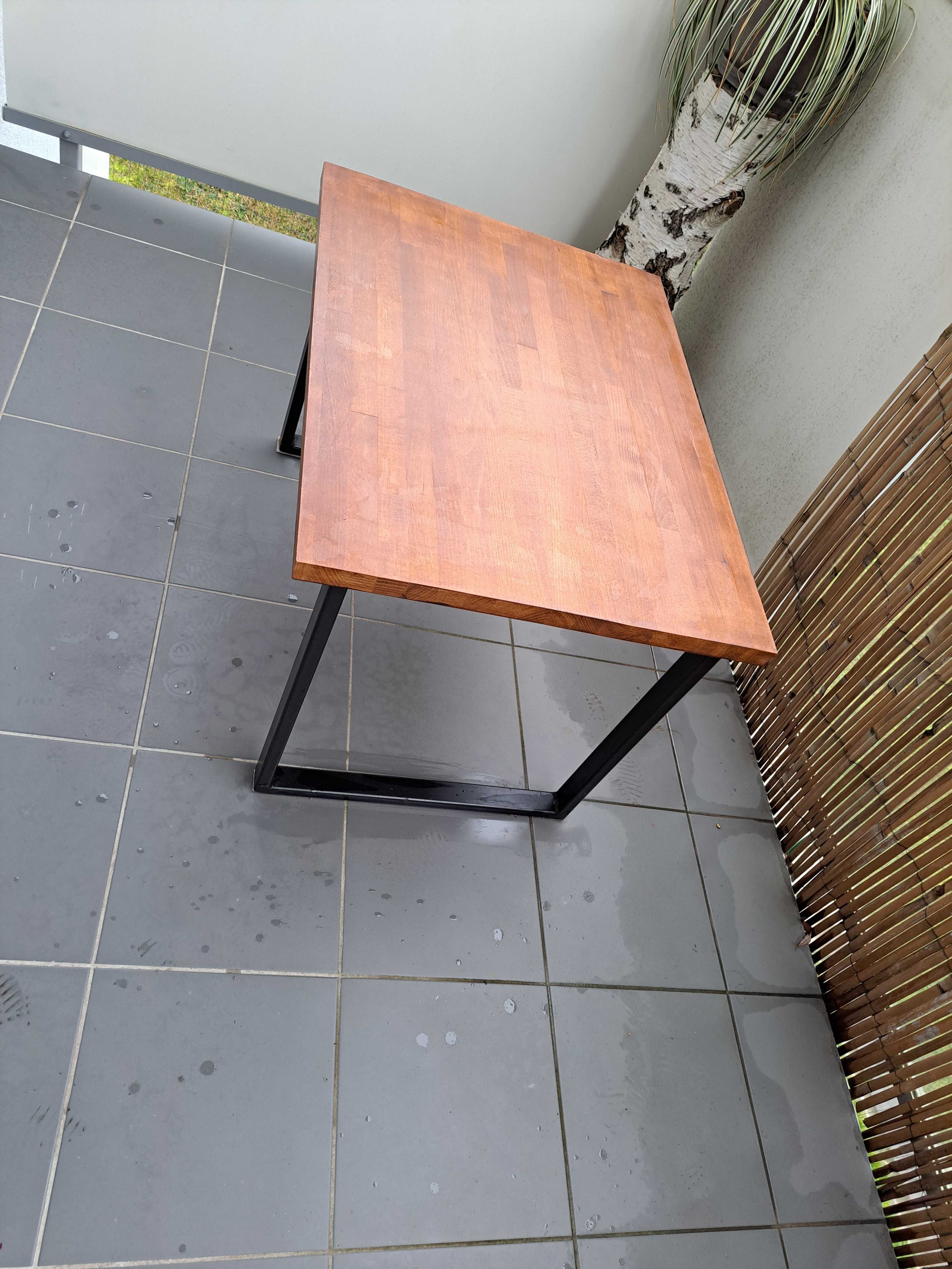 Stół drewniany blat buk na metalowej stalowej czarnej ramie