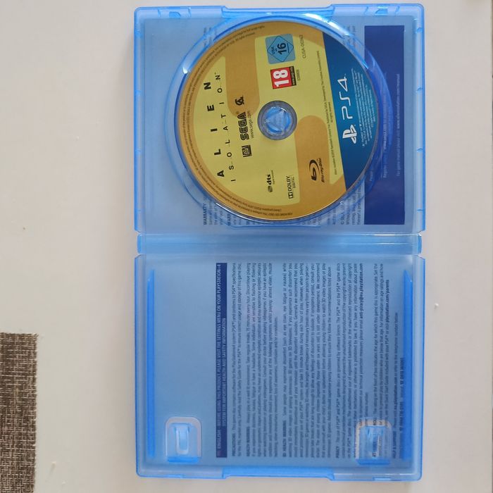 Gra OBCY IZOLACJA,PS 4 polskie napisy, praktycznie nowa