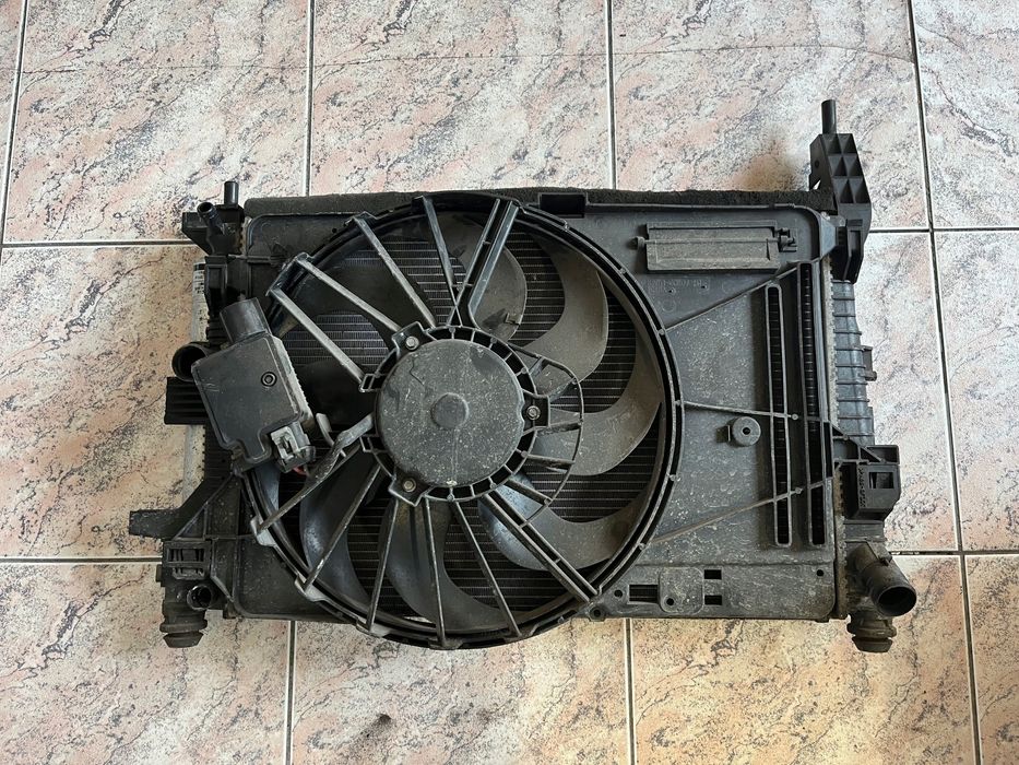 chłodnica woda klima komplet z wentylatorem ford focus mk3 2011- 1,6