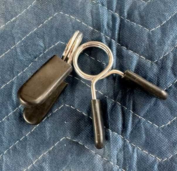 Zaciski sprężynowe do gryfów 30 mm - wyprzedaż