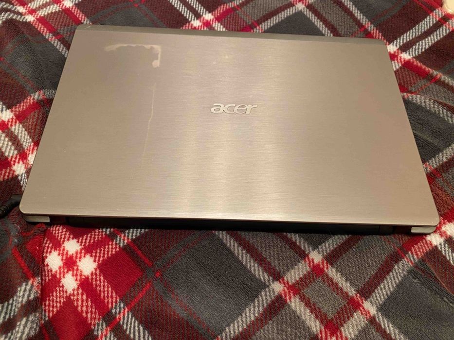 8 ядерний ноутбук Acer 5/500Gb,в гарному робочому стані,ультратонкий