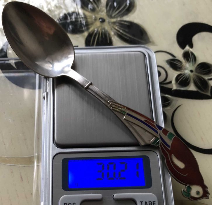 Детская чайная ложка (серебро-916, эмали) - 30,2 г.