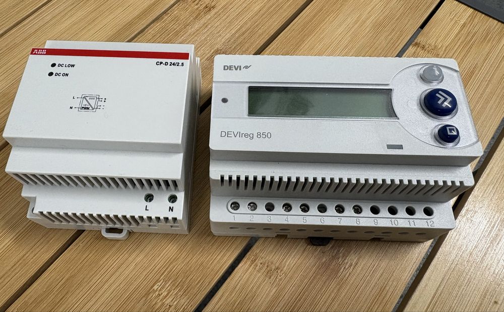Regulator termostat Devireg 850  140F1085