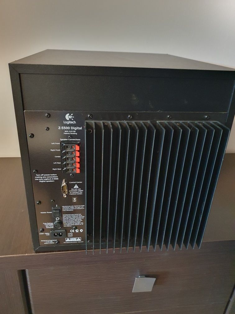 Logitech z5500 subwoofer w 100% sprawny