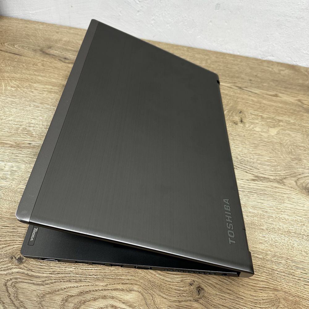 Ноутбук Toshiba Tecra A50-E-13L  i5-8250u/16Gb/256SSD FHD-IPS
