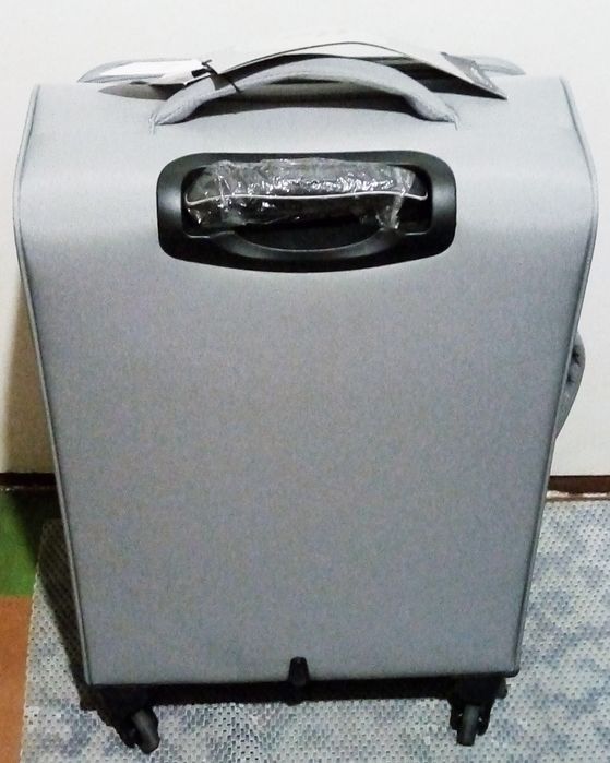 Валіза середня 68х40х24 60 л