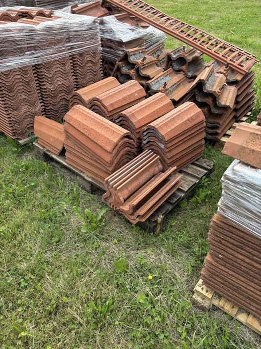 Dachówka staroniemiecka Brass betonowa w kolorze ceglanym