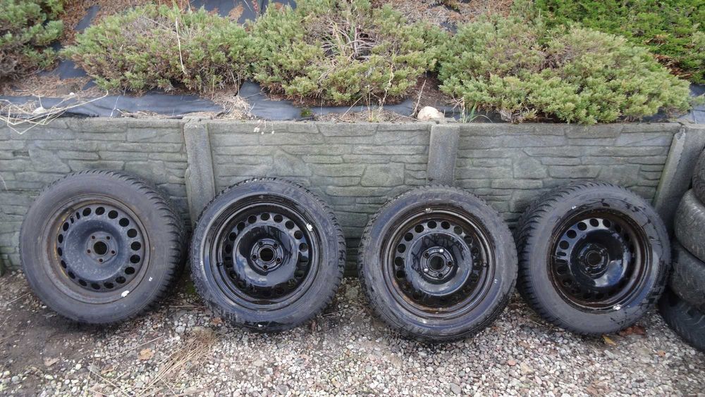 Opony zimowe stalówki Opel Astra 5x105 R16 (20)
