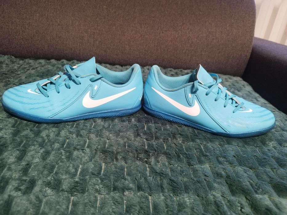 Sprzedam Buty Halowe Nike