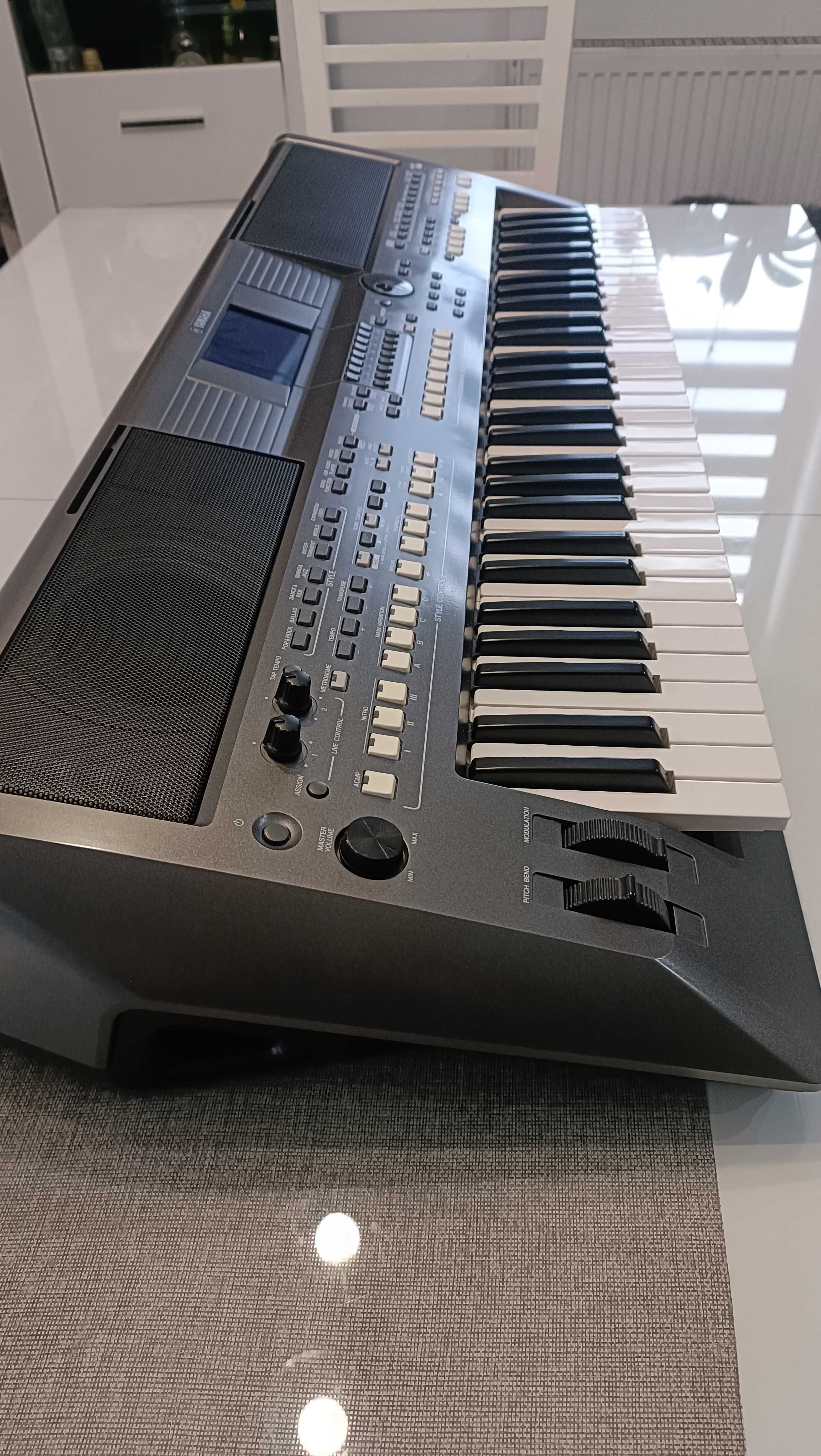 Keyboard Yamaha psr s670 Uzywany