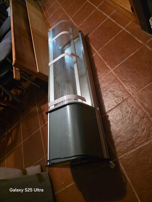 vende se vitrine frigorifica em bom estado