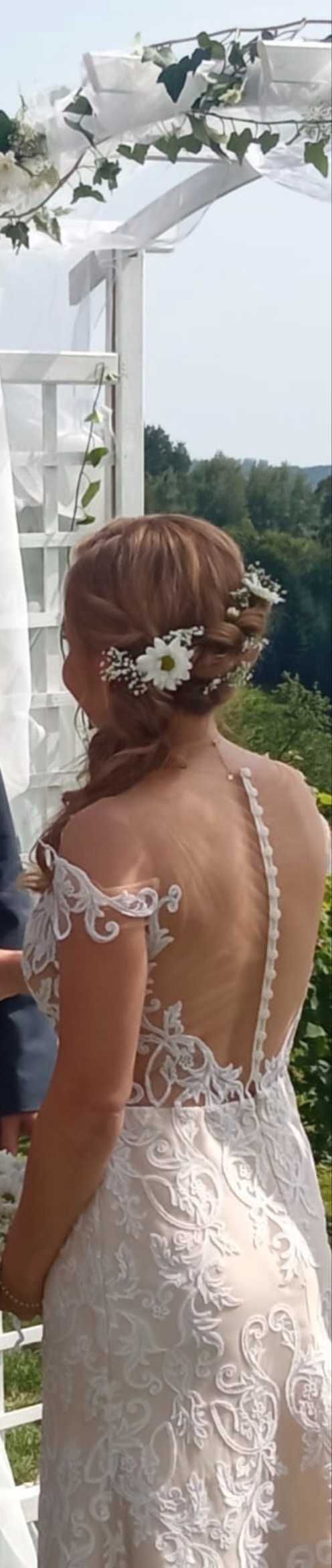 Suknia ślubna , 34, w kolorze ecru, projektu Agnieszki Światły.