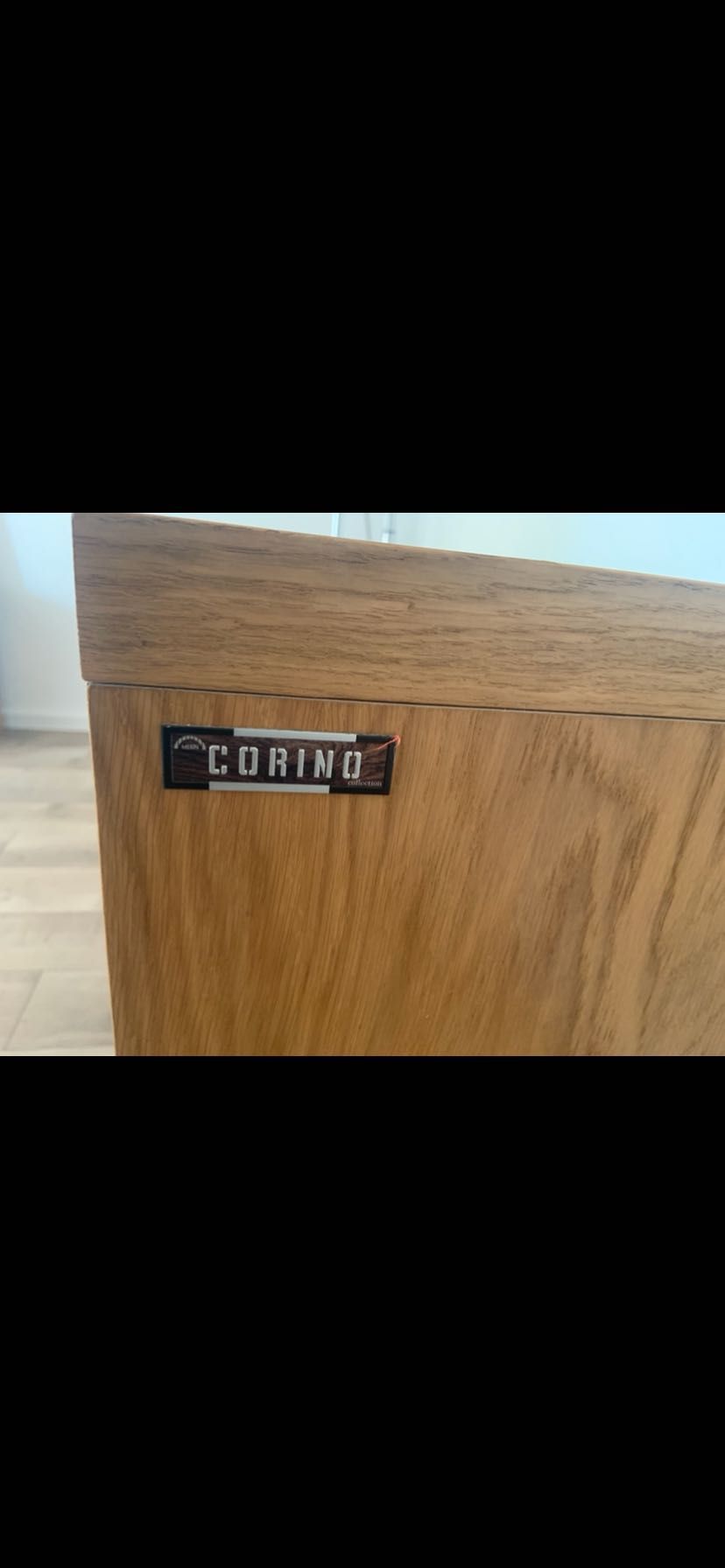 Piękne dębowe biurko marki Corino