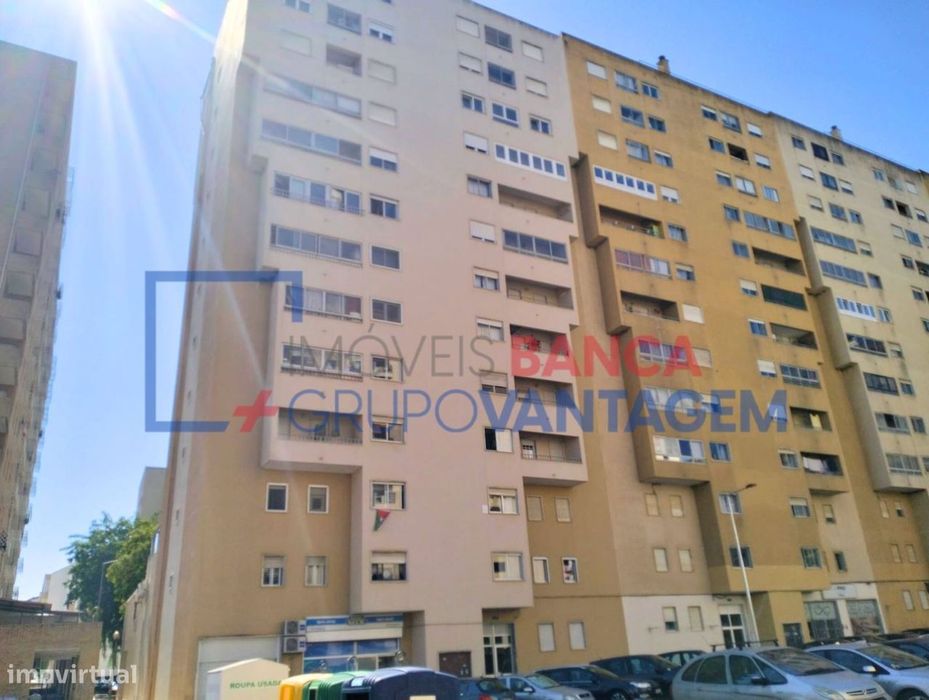 Apartamento T2 no Carregado