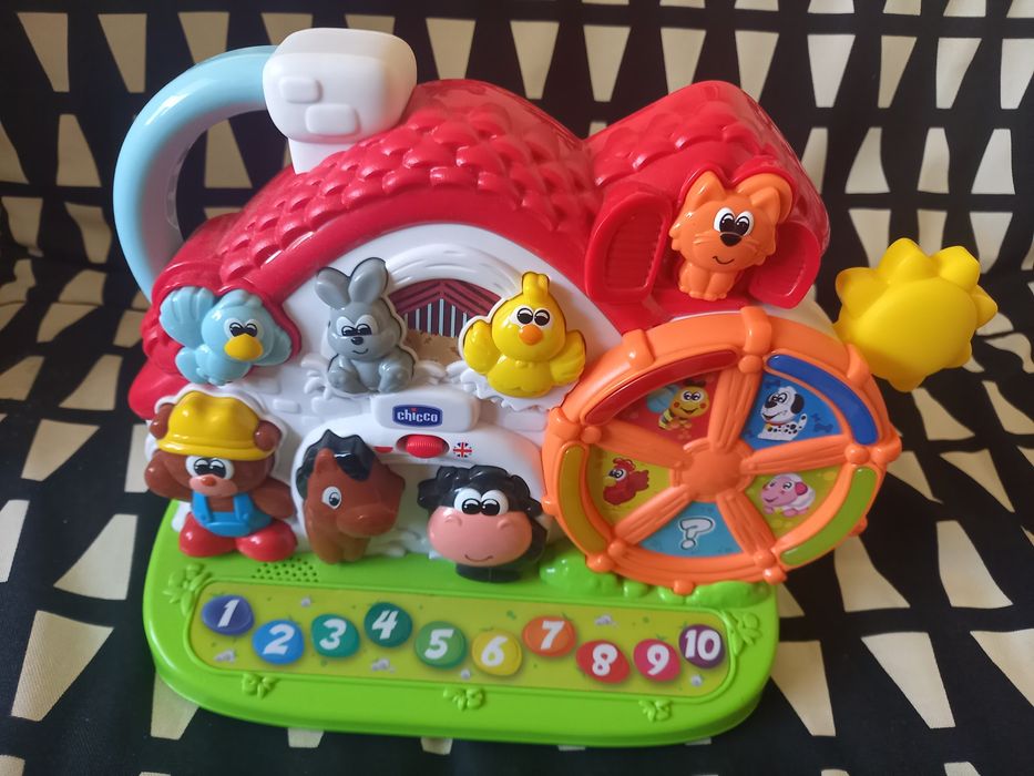Mówiąca farma Chicco pl / en