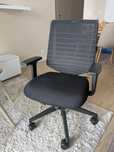 Ergonomiczne krzesło biurowe Sidiz T30