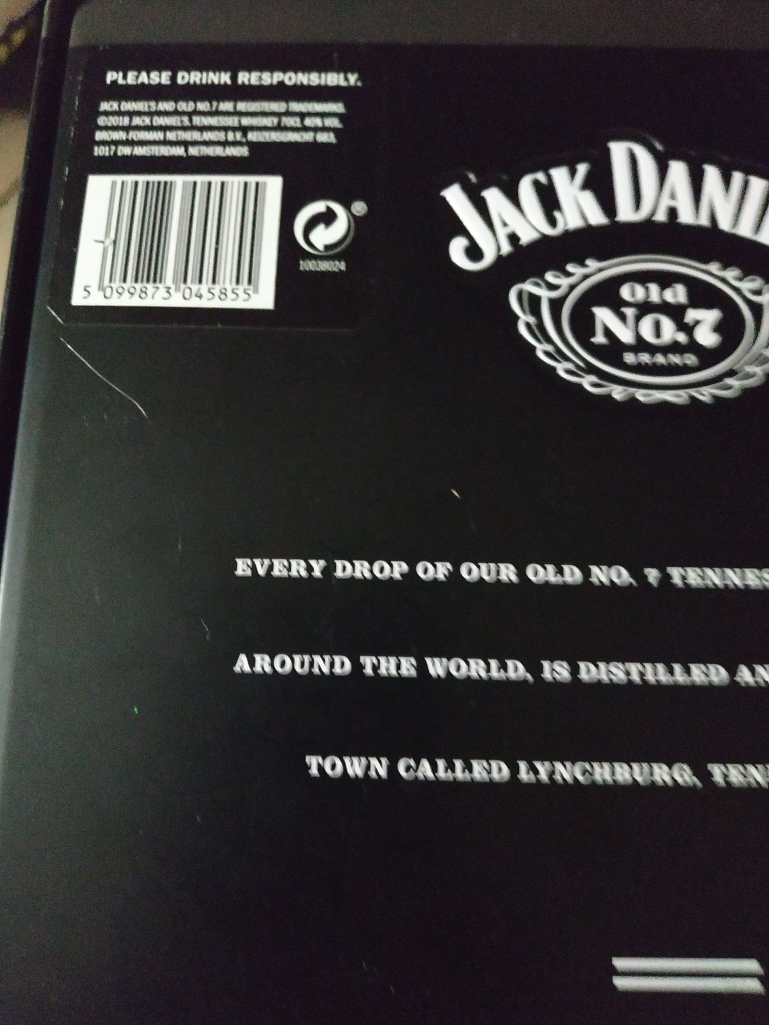 Корбка jack Daniels пуста