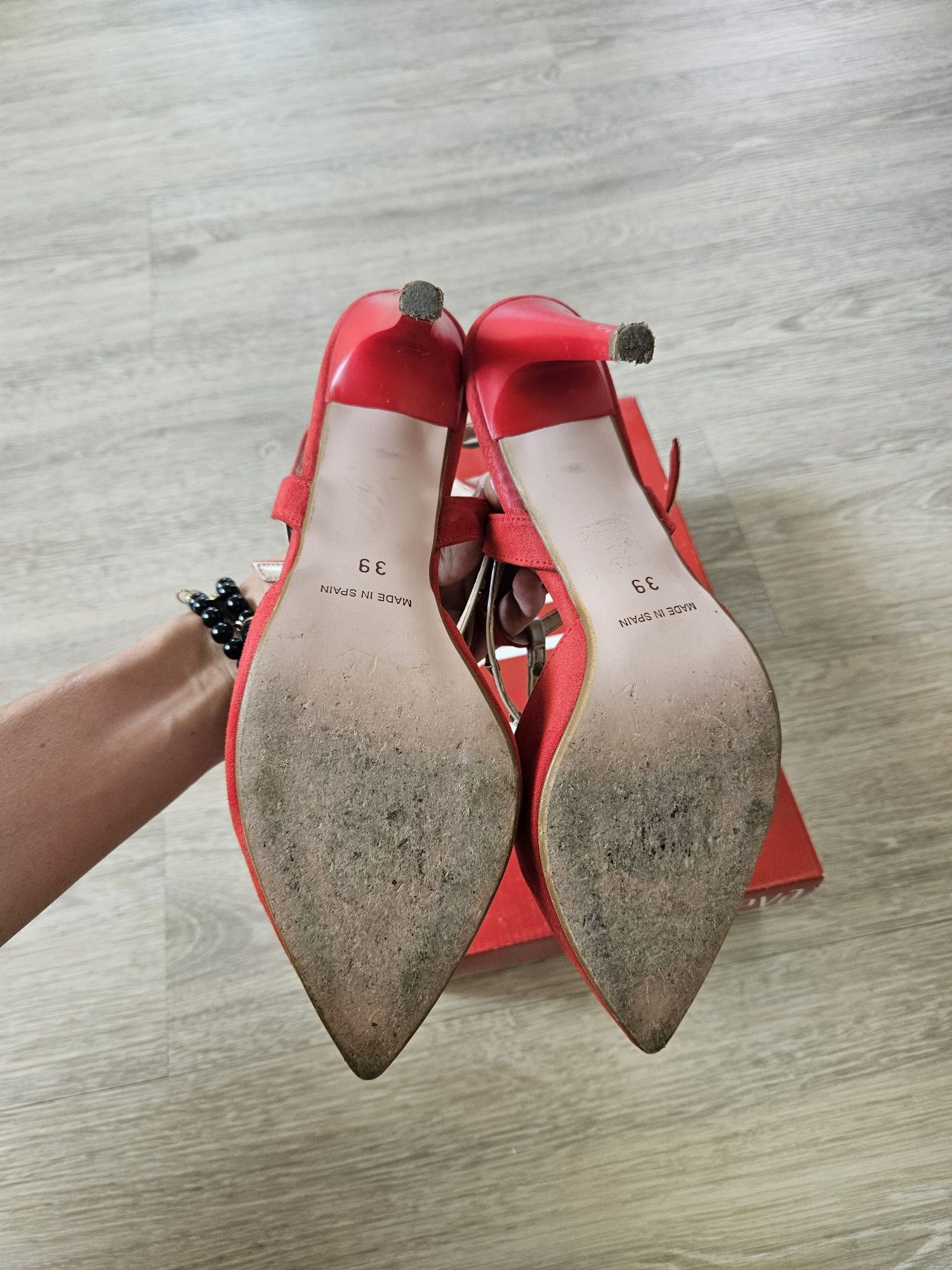 Sapatos de salto coral nr. 39