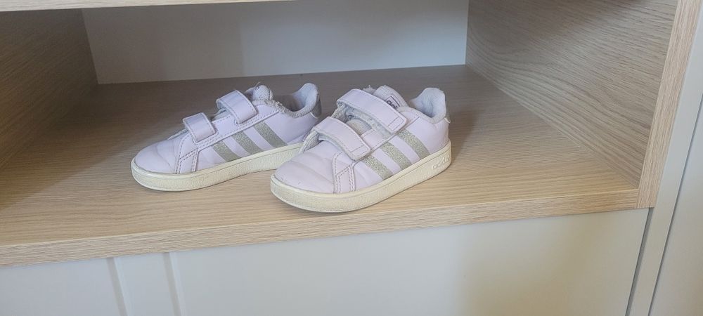Fioletowe adidasy dla dziewczynki Adidas rozmiar 25