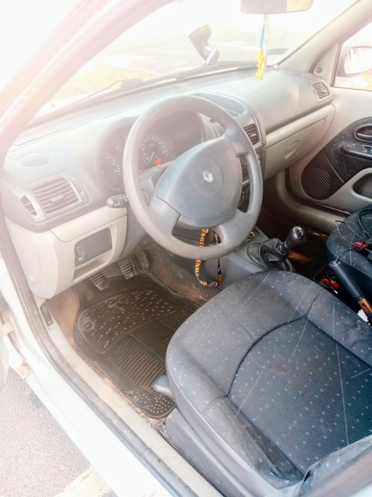 Renault Clio 2 niski przebieg,OC 12.2025.Aktualne