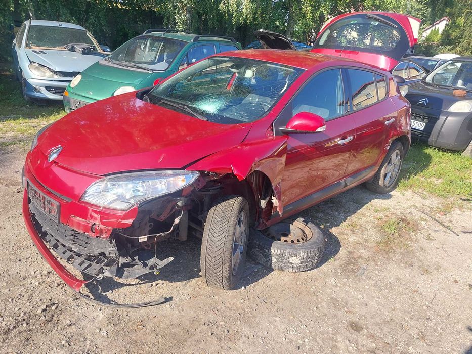 Posiadam czesci renault megane 3  1.5dci  2009r  kolor tennj  hb