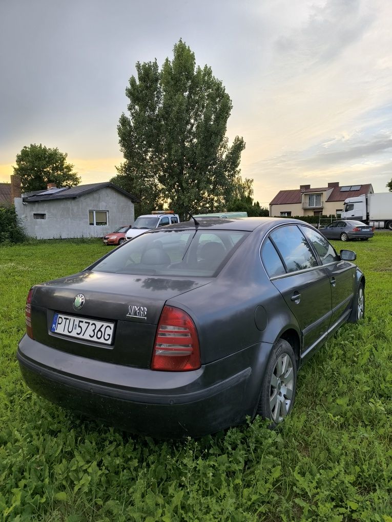 Skoda Superb I 2007 2.5 V6 160km