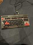 Klawiatura mechaniczna Corsair K63 czerwone podświetlenie