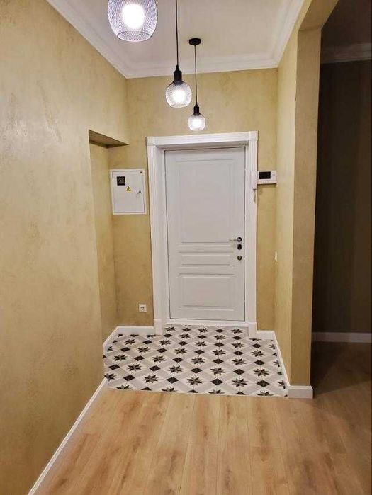 продам 2 кім  Поділ   вул.Верхній Вал 44