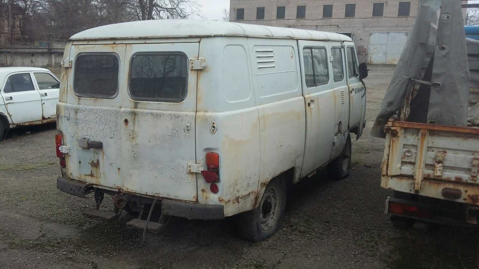 Продам УАЗ 3909 УАЗ 2206 Буханки ЗАПЧАСТІ