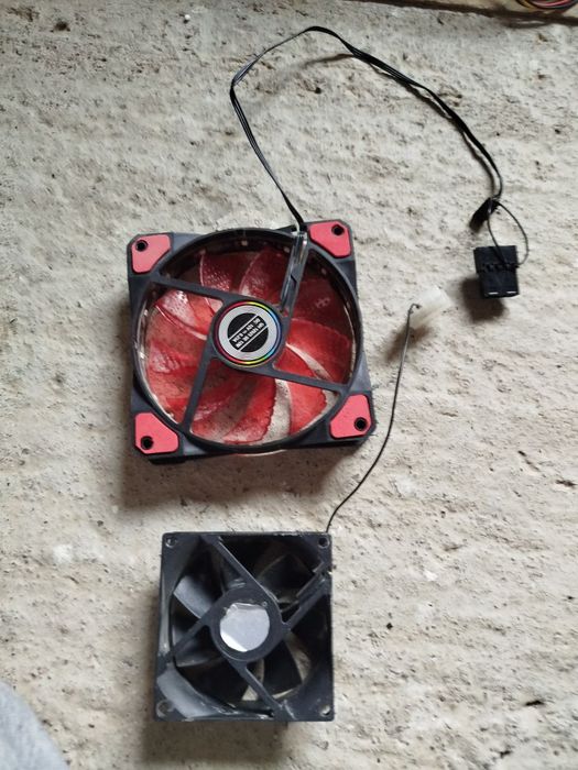 Вентилятор красный с под светской