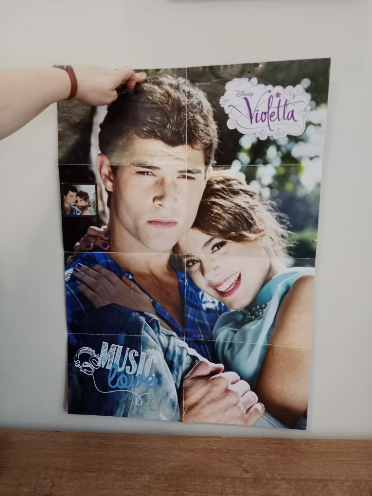 Duży plakat z serialu Violetta