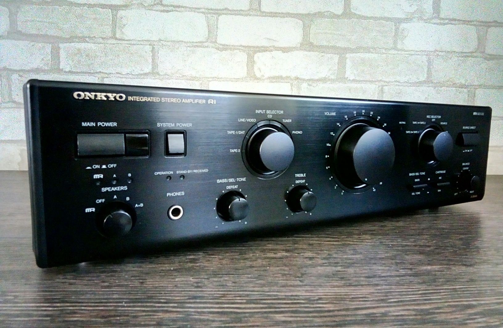 Onkyo A-8940 Integrated Stereo Amplifier