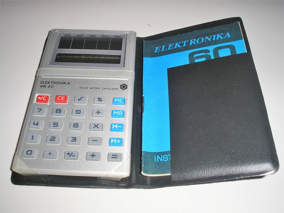 stary kalkulator kieszonkowy w etui made in USSR unikat