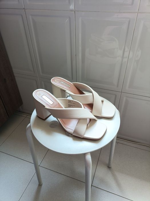 Sapatos novos, tamanho 39